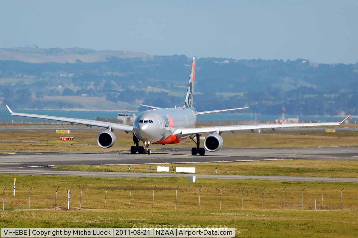 VH-EBE, 2007 Airbus A330-202 C/N 842, At Auckland