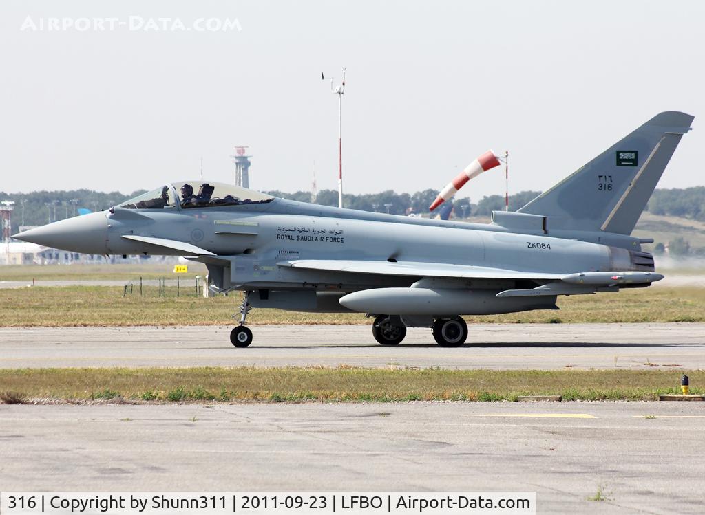 316, 2011 Eurofighter EF-2000 Typhoon F2 C/N CS018, Taxiing holding point rwy 32L for a test flight...