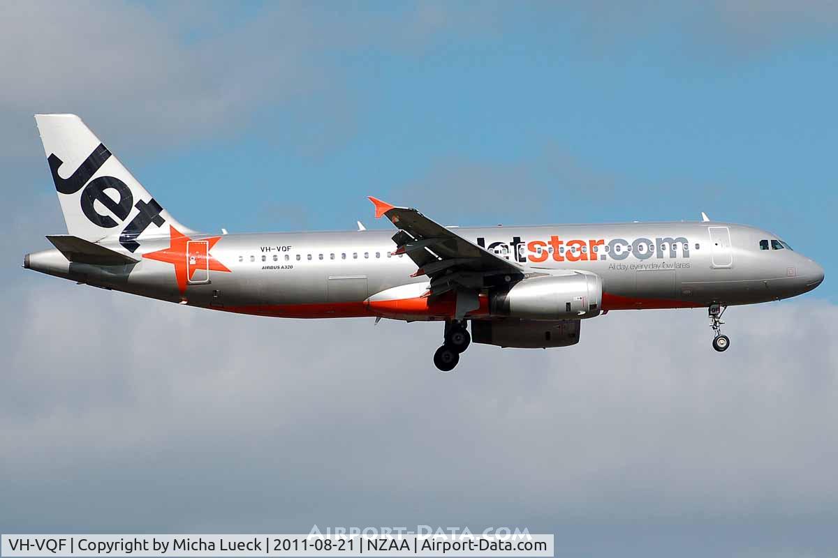VH-VQF, 2008 Airbus A320-232 C/N 3474, At Auckland