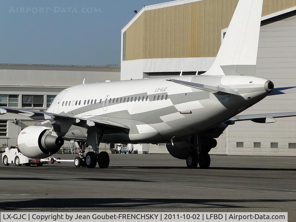 LX-GJC, 2007 Airbus ACJ318 (A318-112/CJ) C/N 3100, au push pour un départ sur Zurich dans la soirée