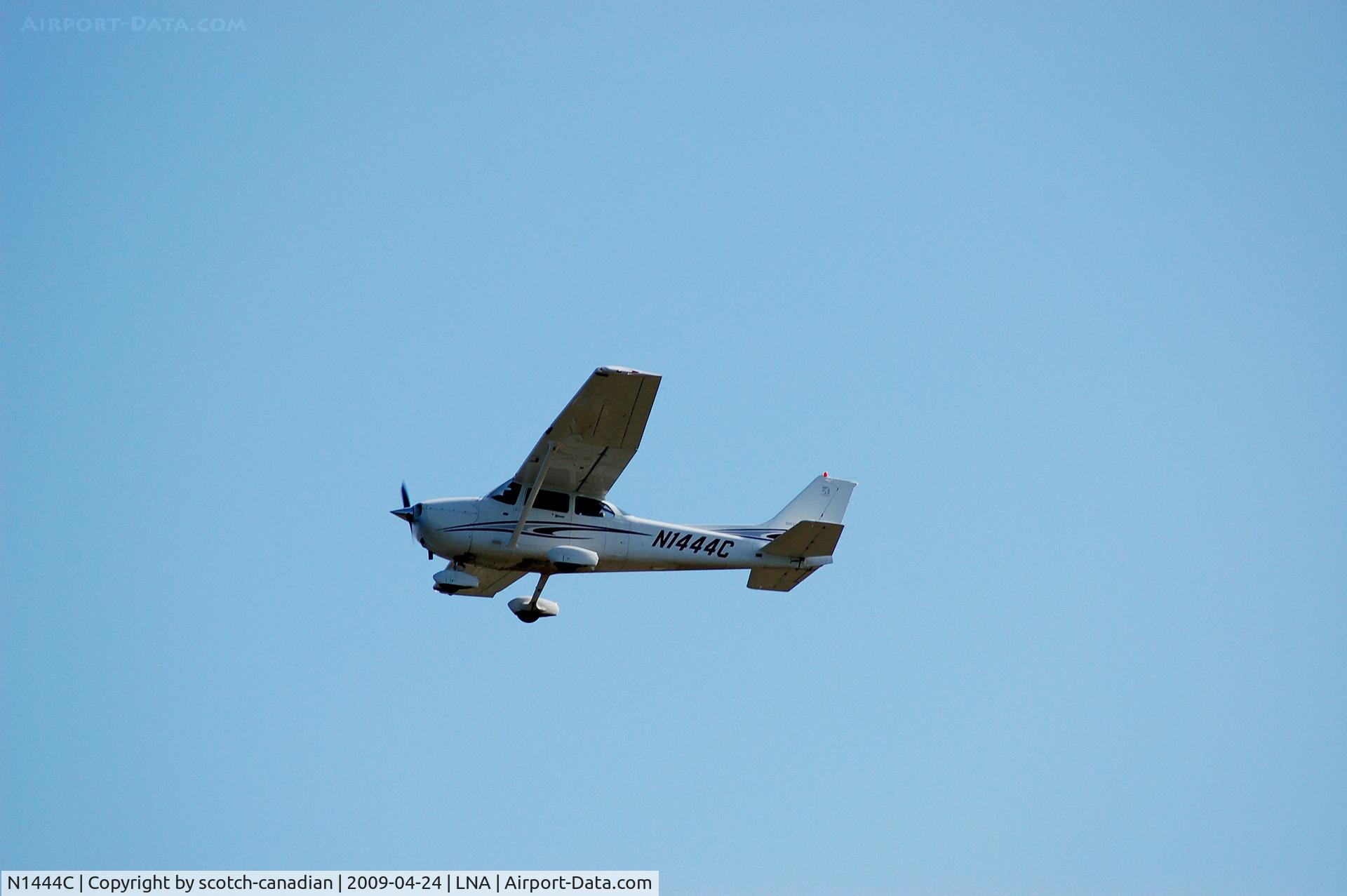 N1444C, 2005 Cessna 172S C/N 172S9890, 2005 Cessna 172S Skyhawk N1444C at Palm Beach County Park Airport, Lantana, FL
