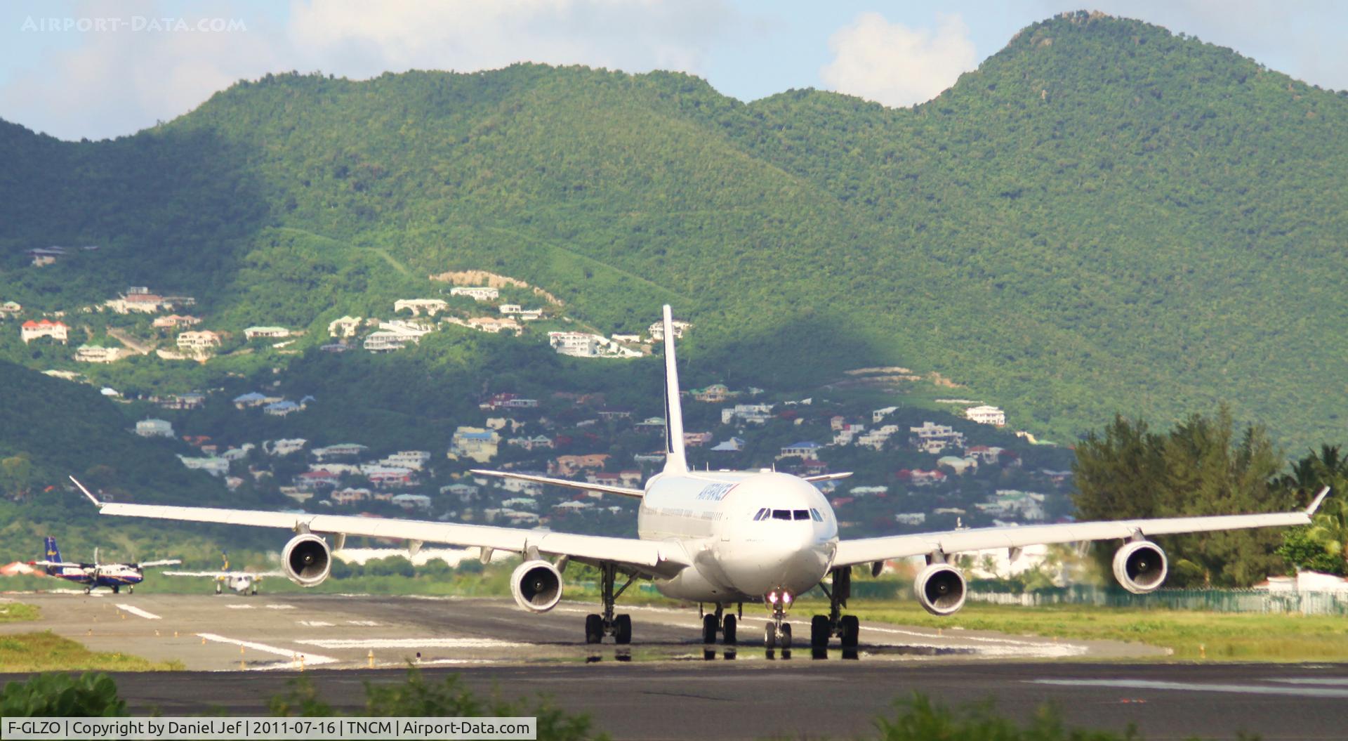 F-GLZO, 1998 Airbus A340-313X C/N 246, Air France taxing for take off at TNCM