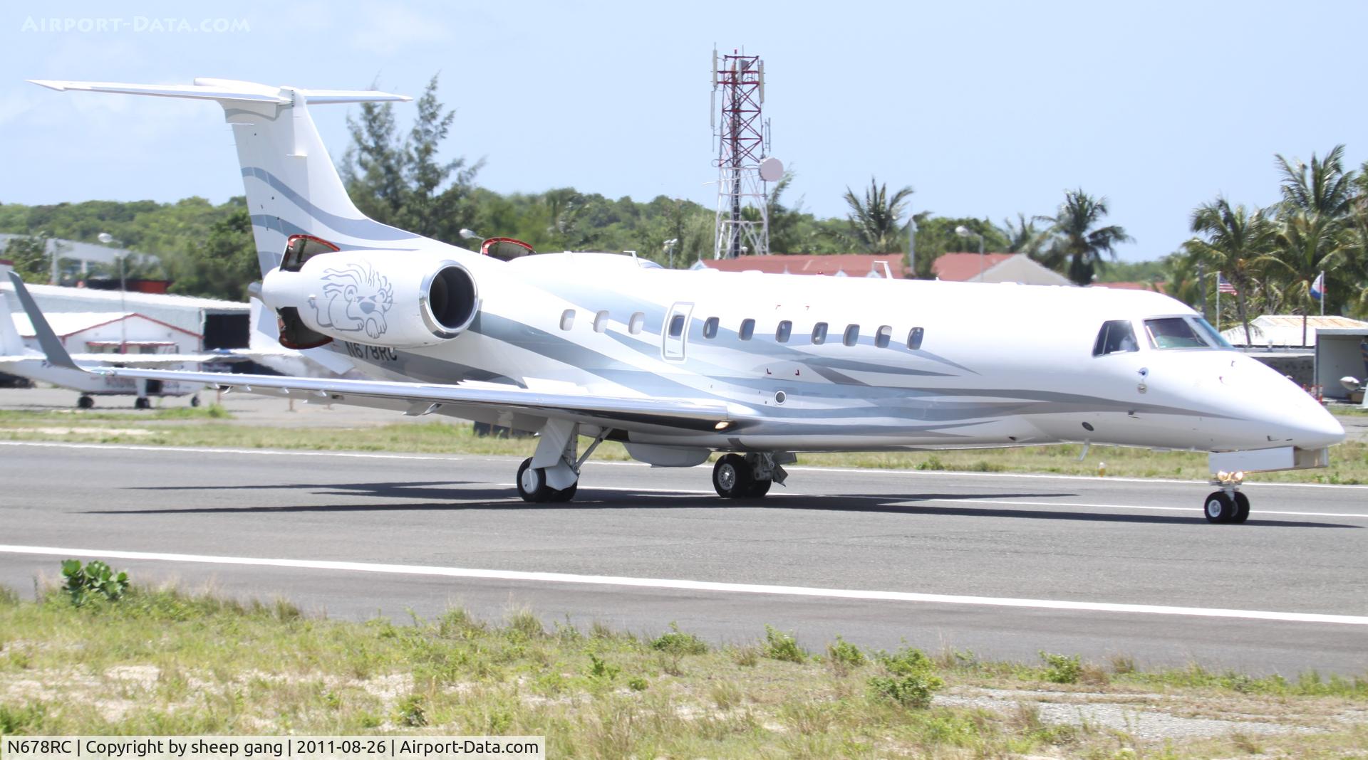N678RC, 2008 Embraer EMB-135BJ Legacy C/N 14501064, N678RC landed at TNCM