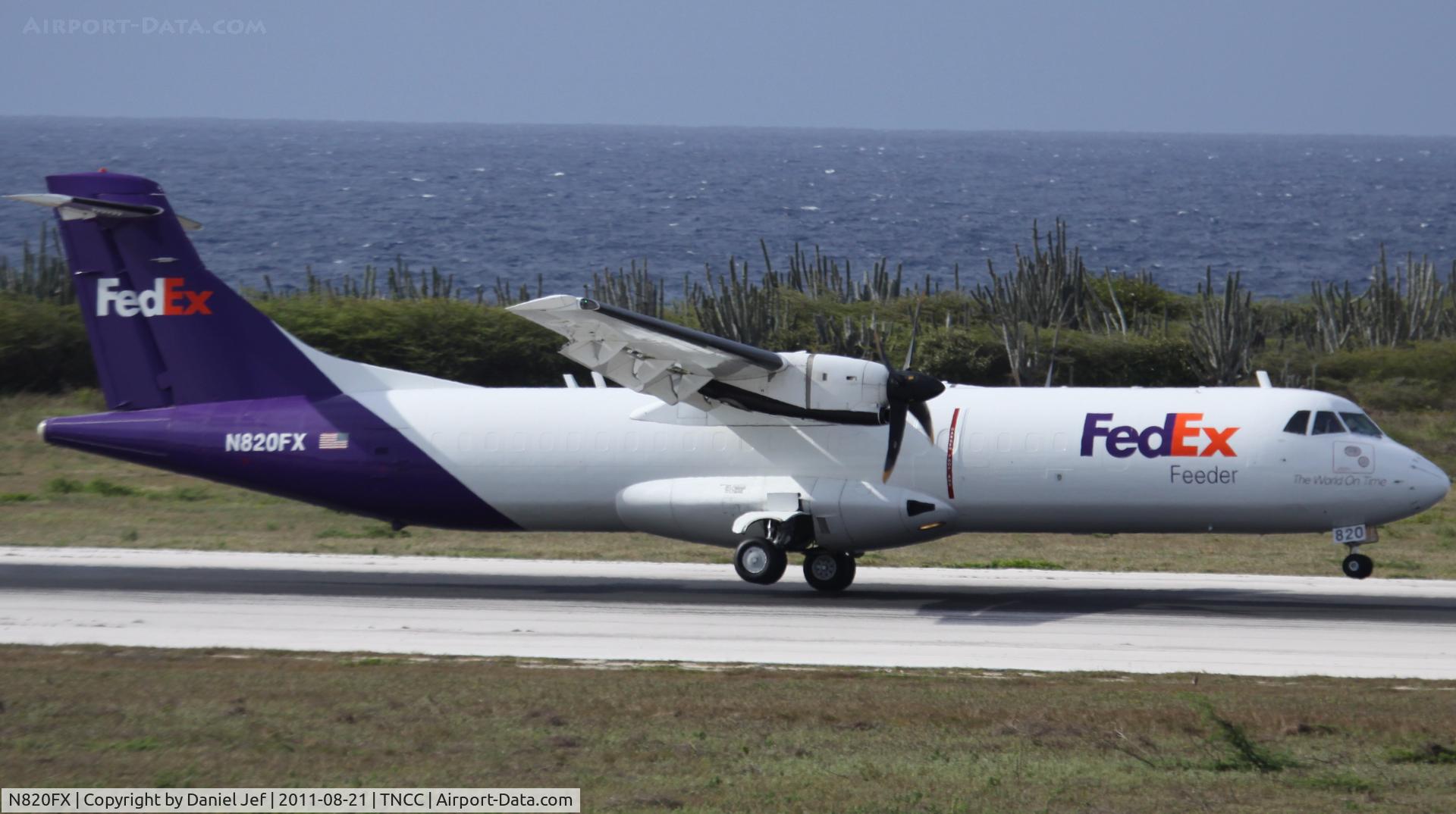 N820FX, 1991 ATR 72-212 C/N 248, N820FX landing at TNCC