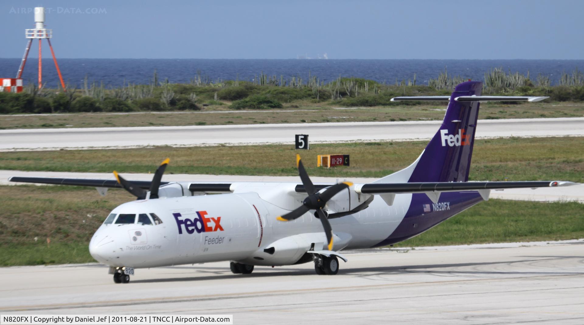 N820FX, 1991 ATR 72-212 C/N 248, n820fx taxing for parking at TNCC