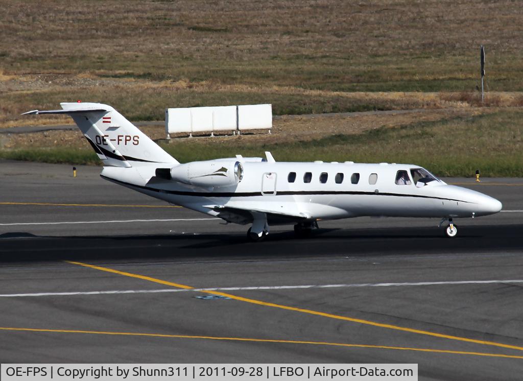OE-FPS, 2003 Cessna 525A CitationJet CJ2 C/N 525A-0142, Lining up rwy 14R for departure...
