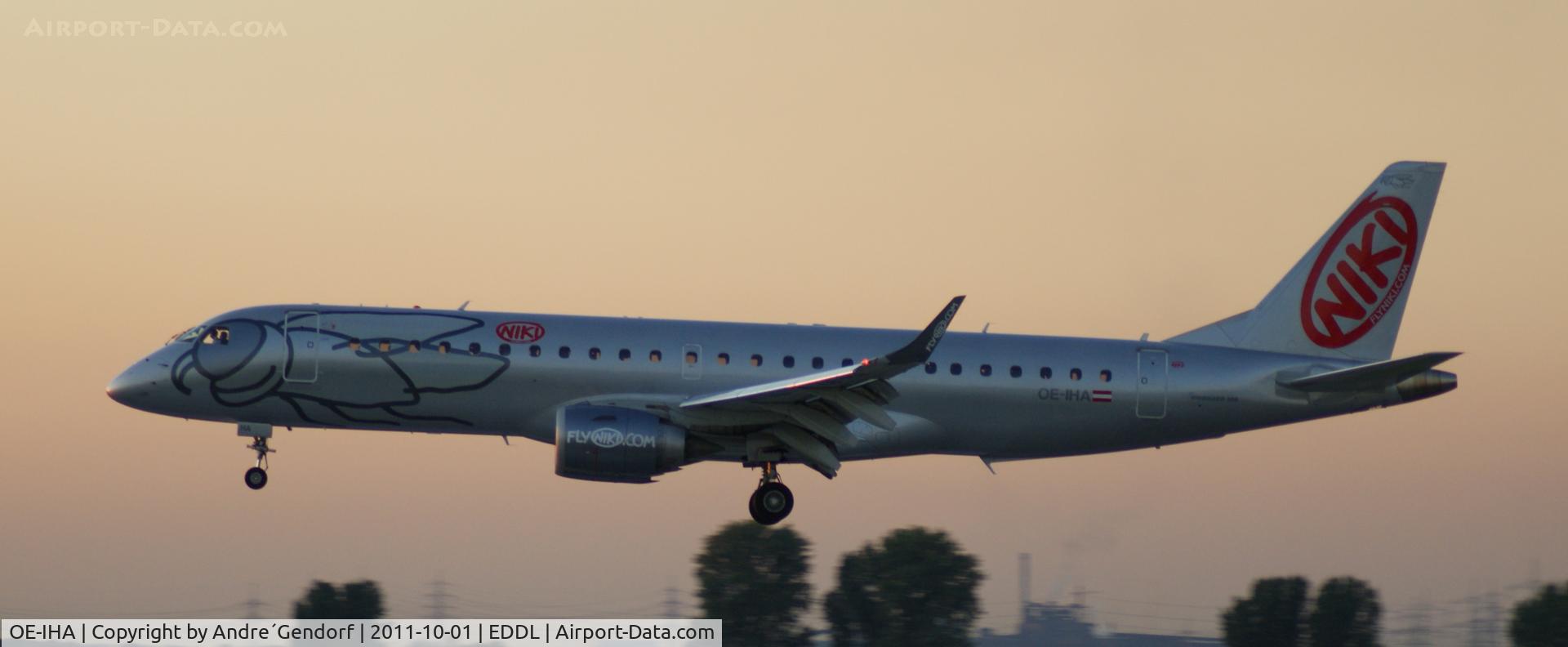 OE-IHA, 2009 Embraer 190LR (ERJ-190-100LR) C/N 19000285, Niki, landing at Düsseldorf Int´l (EDDL)