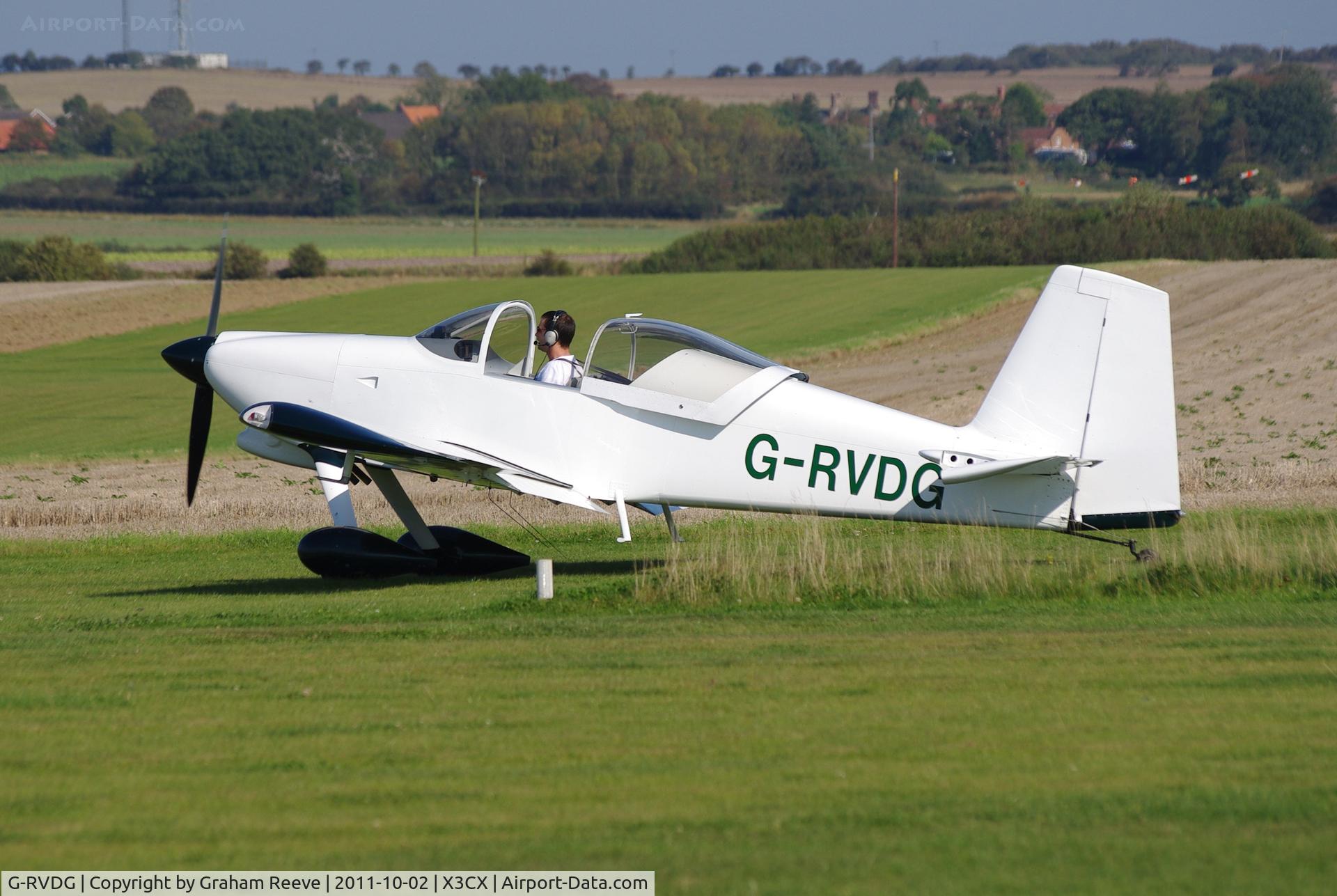 G-RVDG, 2007 Vans RV-9 C/N PFA 320-14310, About to depart.