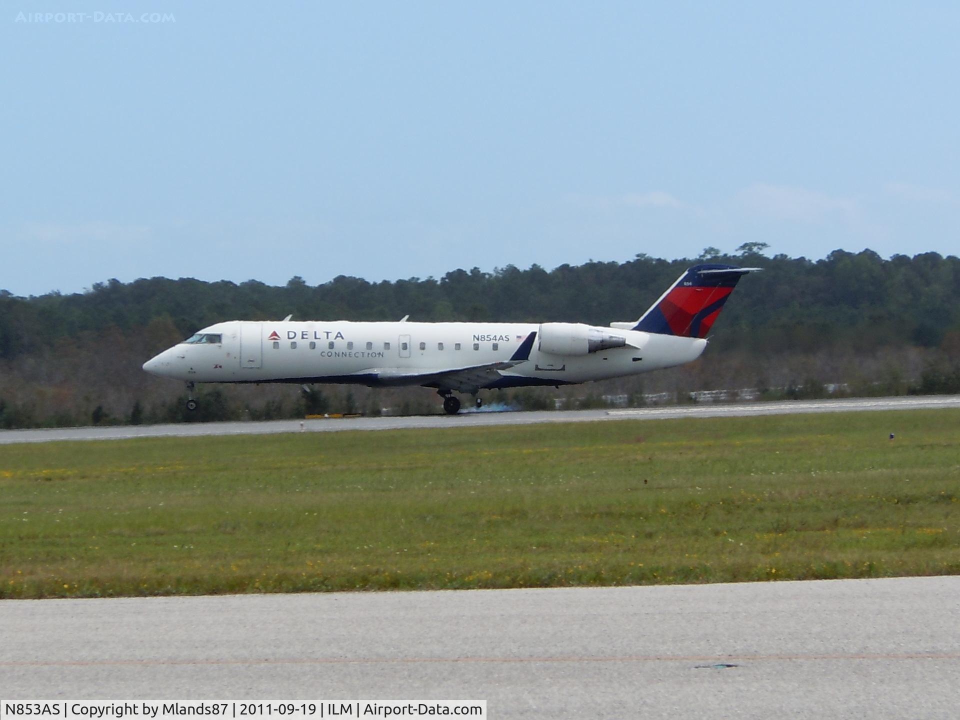 N853AS, 2000 Bombardier CRJ-200ER (CL-600-2B19) C/N 7374, @ ILM