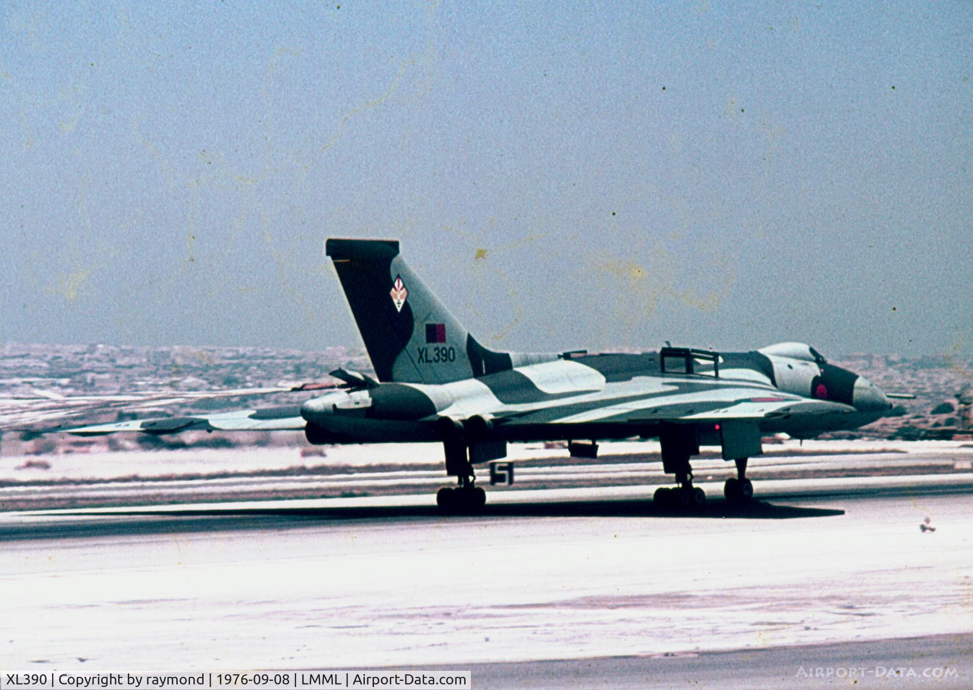 XL390, 1962 Avro Vulcan B.2 C/N Set 40, Vulcan XL390 617Sqd RAF