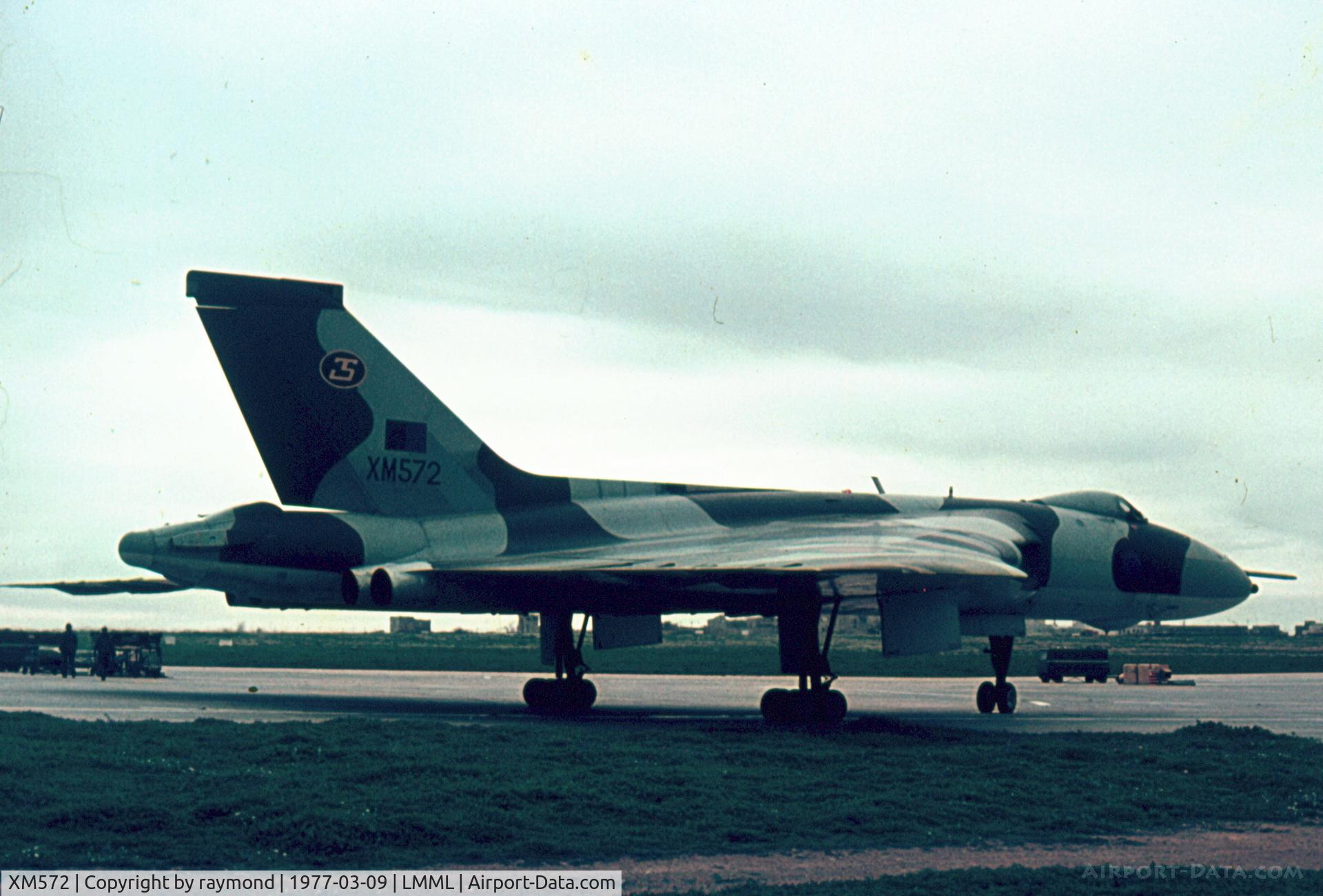 XM572, 1963 Avro Vulcan B.2 C/N Set 53, Vulcan XM572 35Sqd RAF