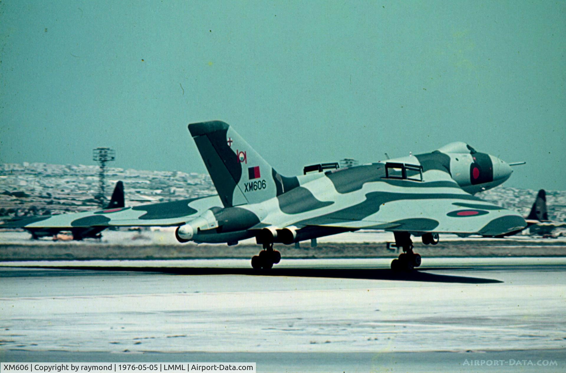 XM606, 1963 Avro Vulcan B.2 C/N Set 70, Vulcan XM606 101Sqd RAF
