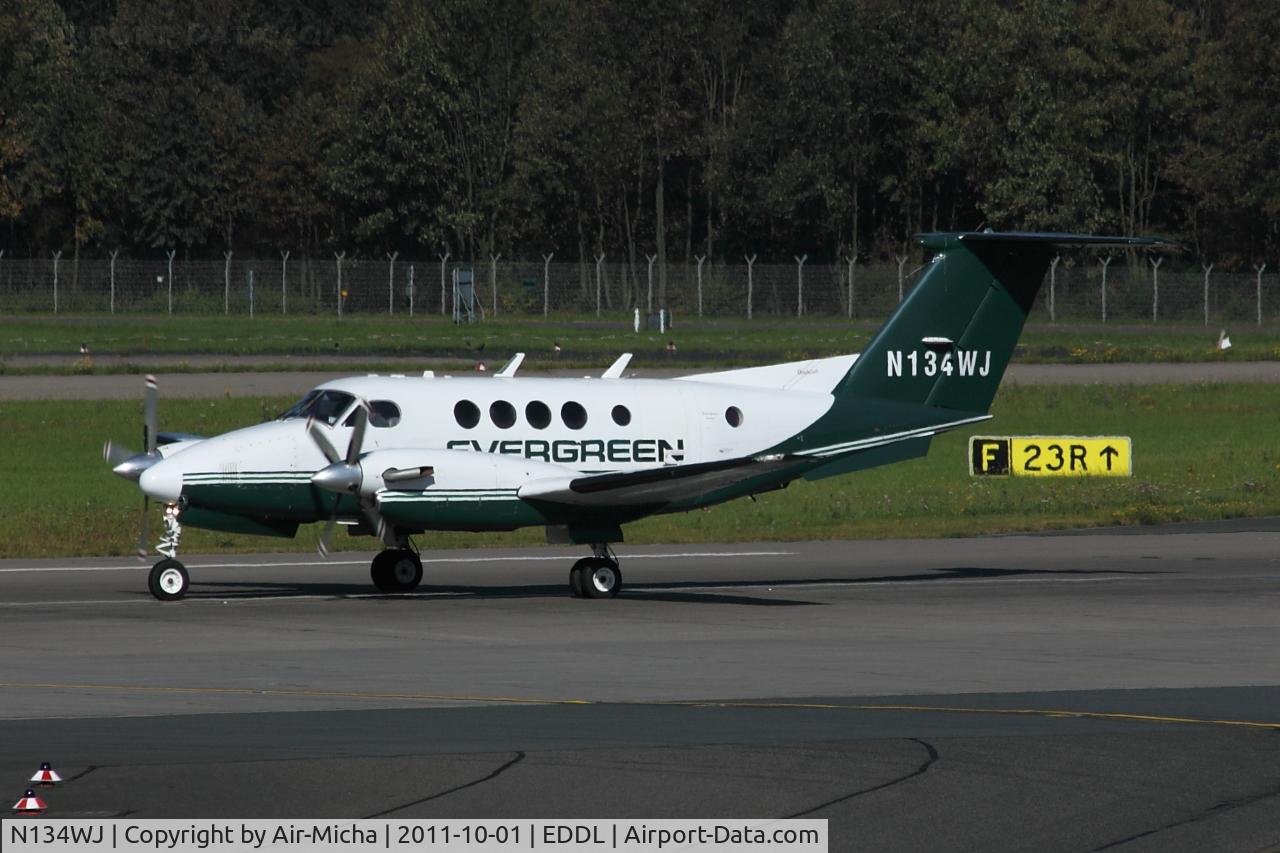 N134WJ, 1990 Beech B200C King Air C/N BL-134, Evergreen Equity Inc., Beechcraft King Air 200C, CN: BL-134