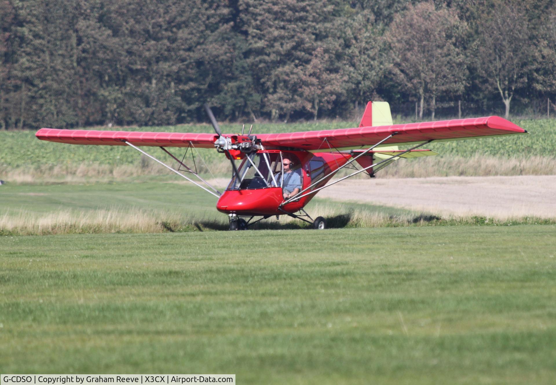 G-CDSO, 2005 Thruster T600N 450 C/N 1051-T600N-115, Just landed.