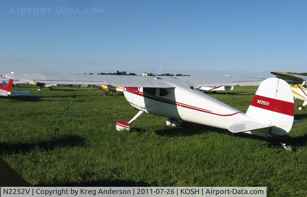 N2252V, 1948 Cessna 140 C/N 14483, EAA AirVenture 2011