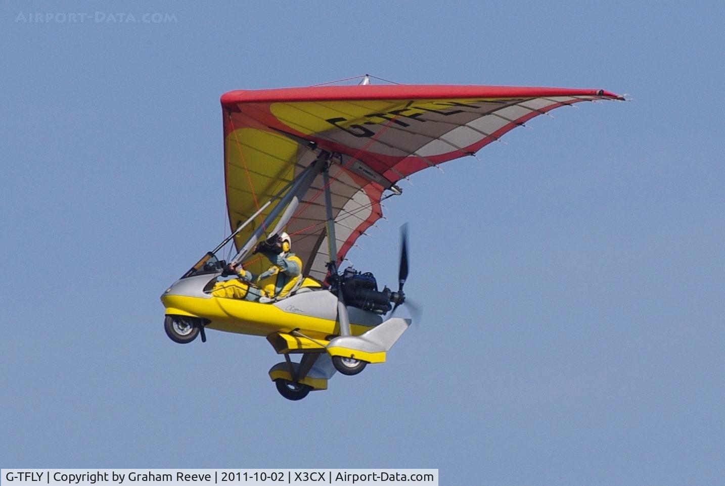 G-TFLY, 2005 Air Creation Kiss 450-582(1) C/N BMAA/HB/438, Over head at Northrepps.