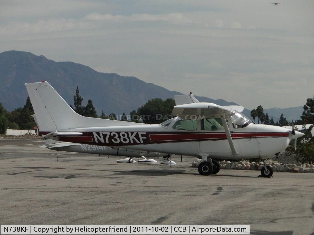 N738KF, 1977 Cessna 172N C/N 17270032, Parked north of Maniac Mike's Cafe