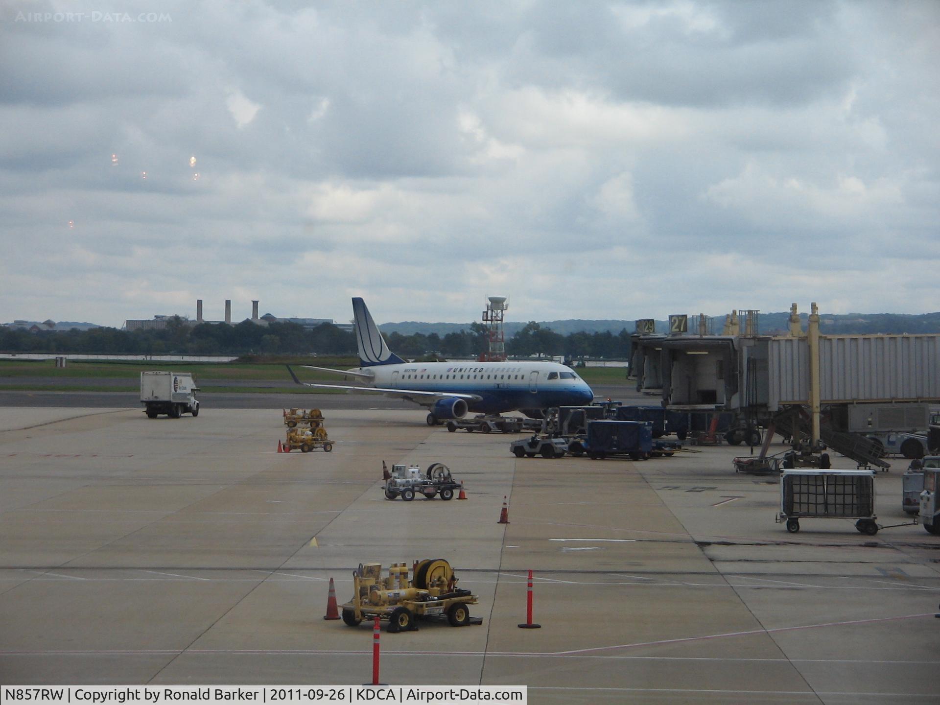 N857RW, 2005 Embraer 170SE (ERJ-170-100SE) C/N 17000079, DCA, VA