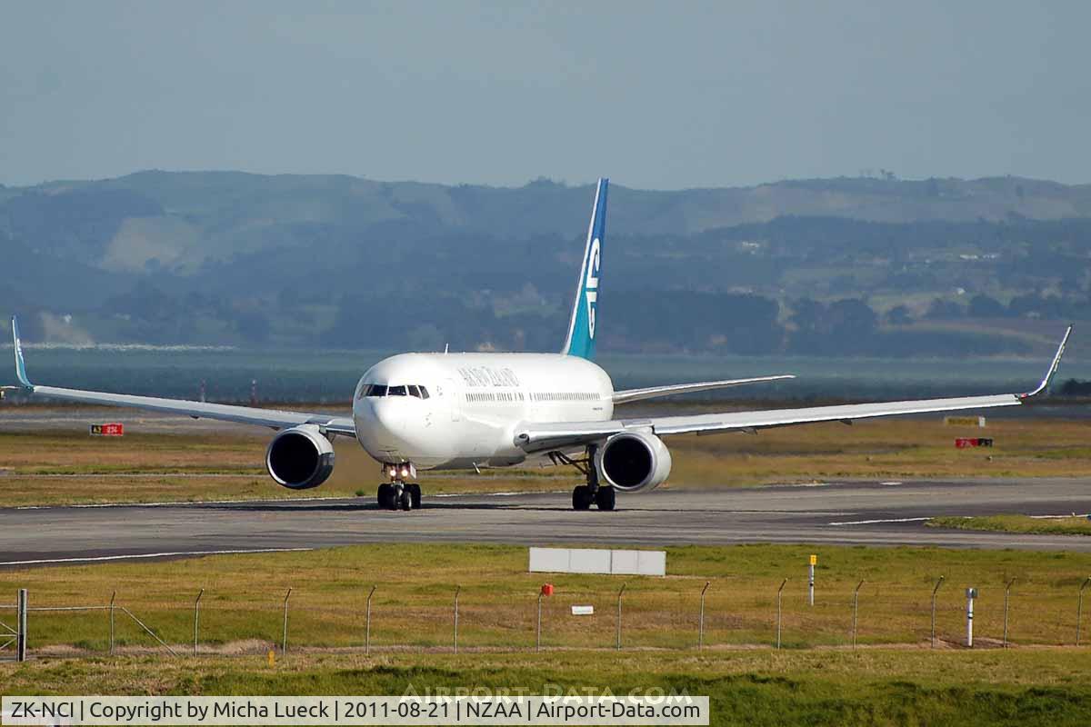 ZK-NCI, 1994 Boeing 767-319 C/N 26913, At Auckland