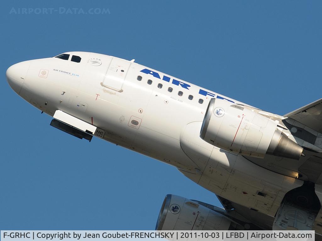 F-GRHC, 1999 Airbus A319-111 C/N 998, take off 23