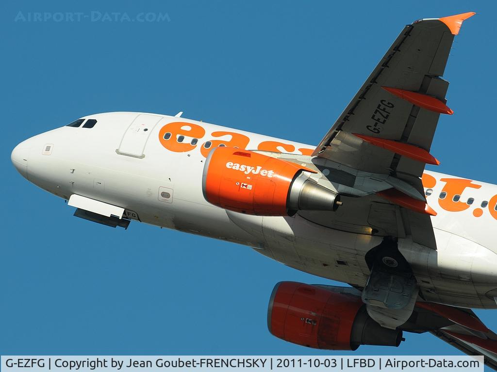 G-EZFG, 2009 Airbus A319-111 C/N 3845, take off 23