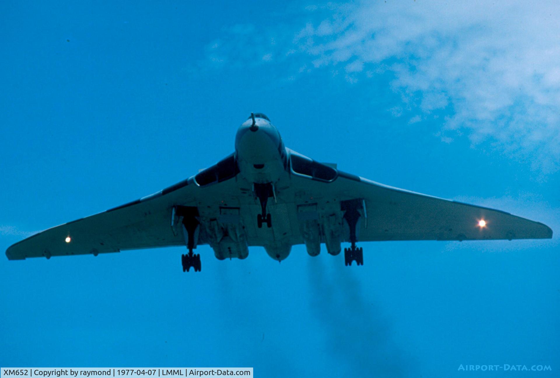 XM652, 1964 Avro Vulcan B.2A C/N Set 84, Vulcan XM652 44sqd RAF