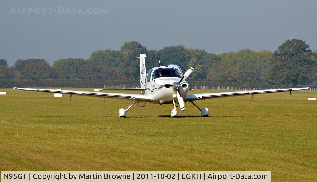 N95GT, 2006 Cirrus SR22 GTS C/N 1758, SHOT AT HEADCORN