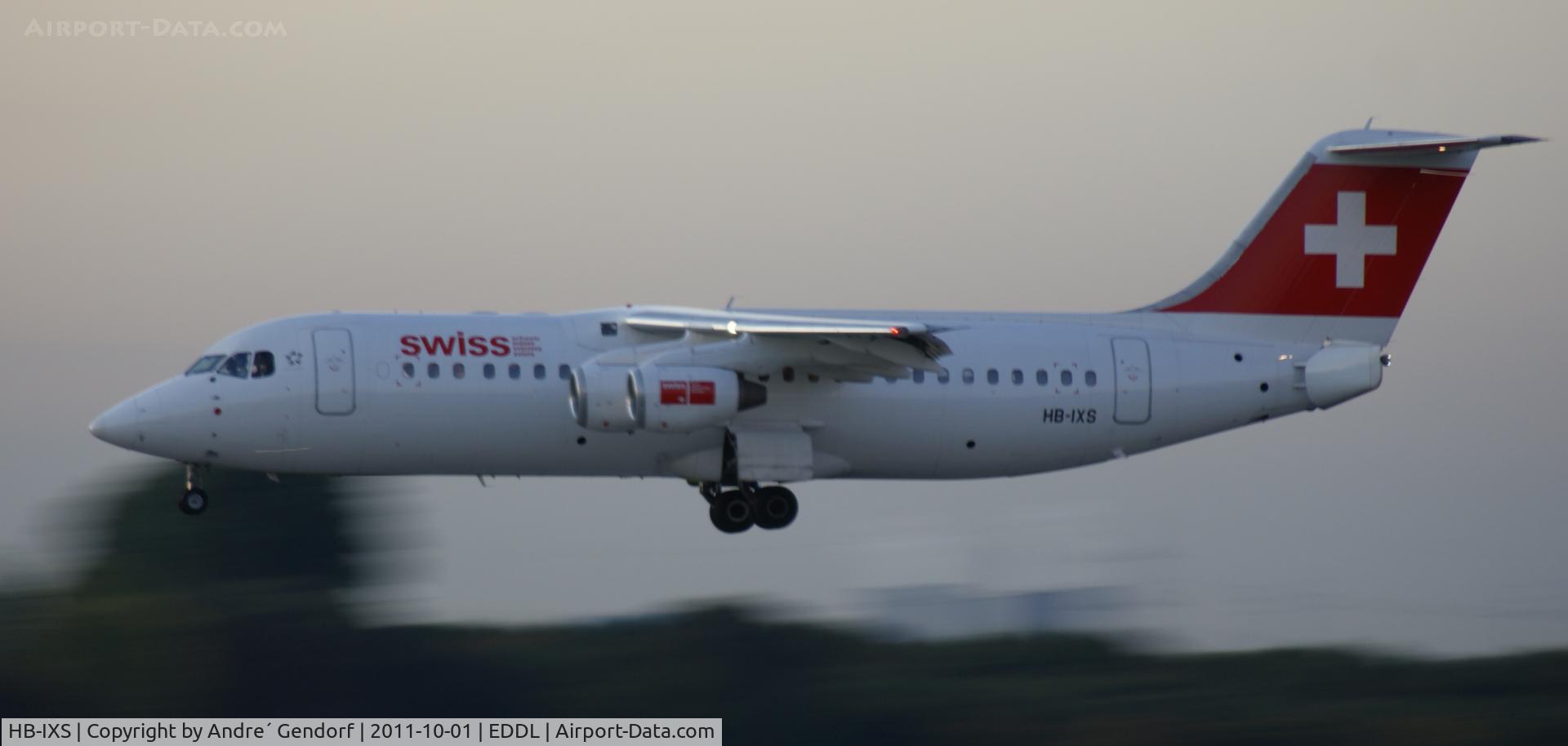 HB-IXS, 1995 British Aerospace Avro 146-RJ100 C/N E3280, Swiss, landing at Düsseldorf Int´l (EDDL)