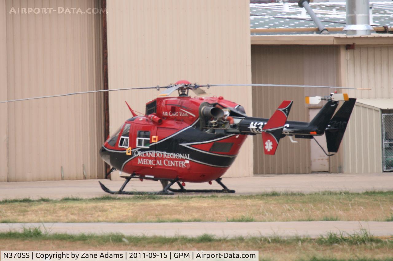 N370SS, 1987 Eurocopter-Kawasaki BK-117B-2 C/N 7133, At Grand Prairie Municipal