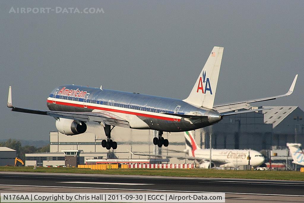 N176AA, 2001 Boeing 757-223 C/N 32395/994, American Airlines