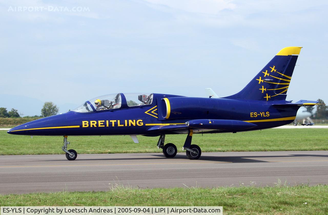 ES-YLS, Aero L-39 Albatros C/N 691881, Breitling Team