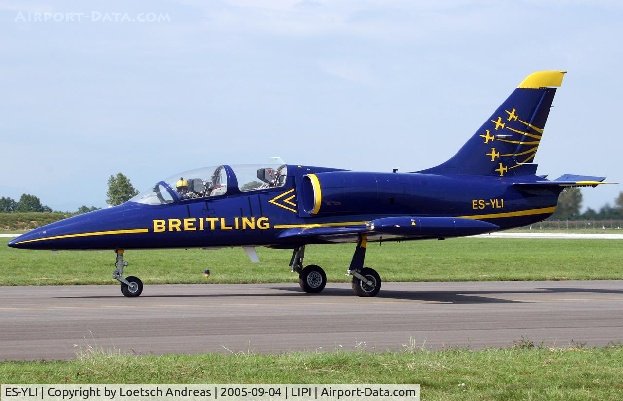 ES-YLI, Aero L-39 Albatros C/N 691876, Breitling Team