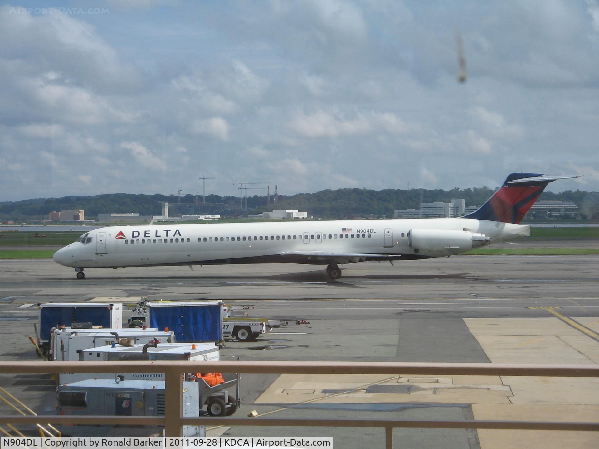 N904DL, 1987 McDonnell Douglas MD-88 C/N 49535, DCA, VA