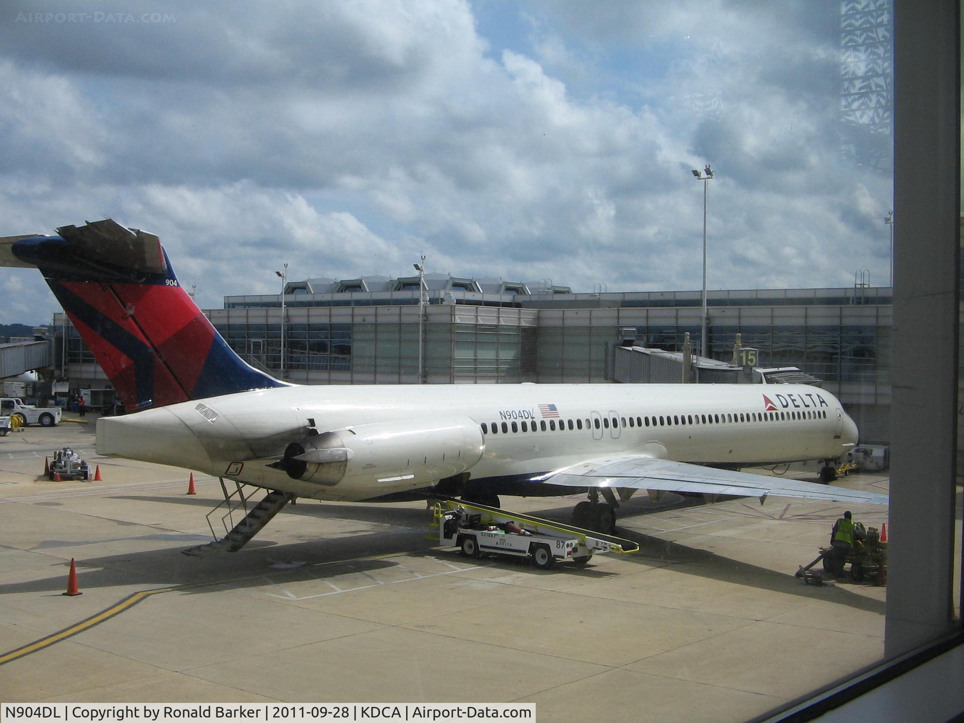 N904DL, 1987 McDonnell Douglas MD-88 C/N 49535, DCA, VA