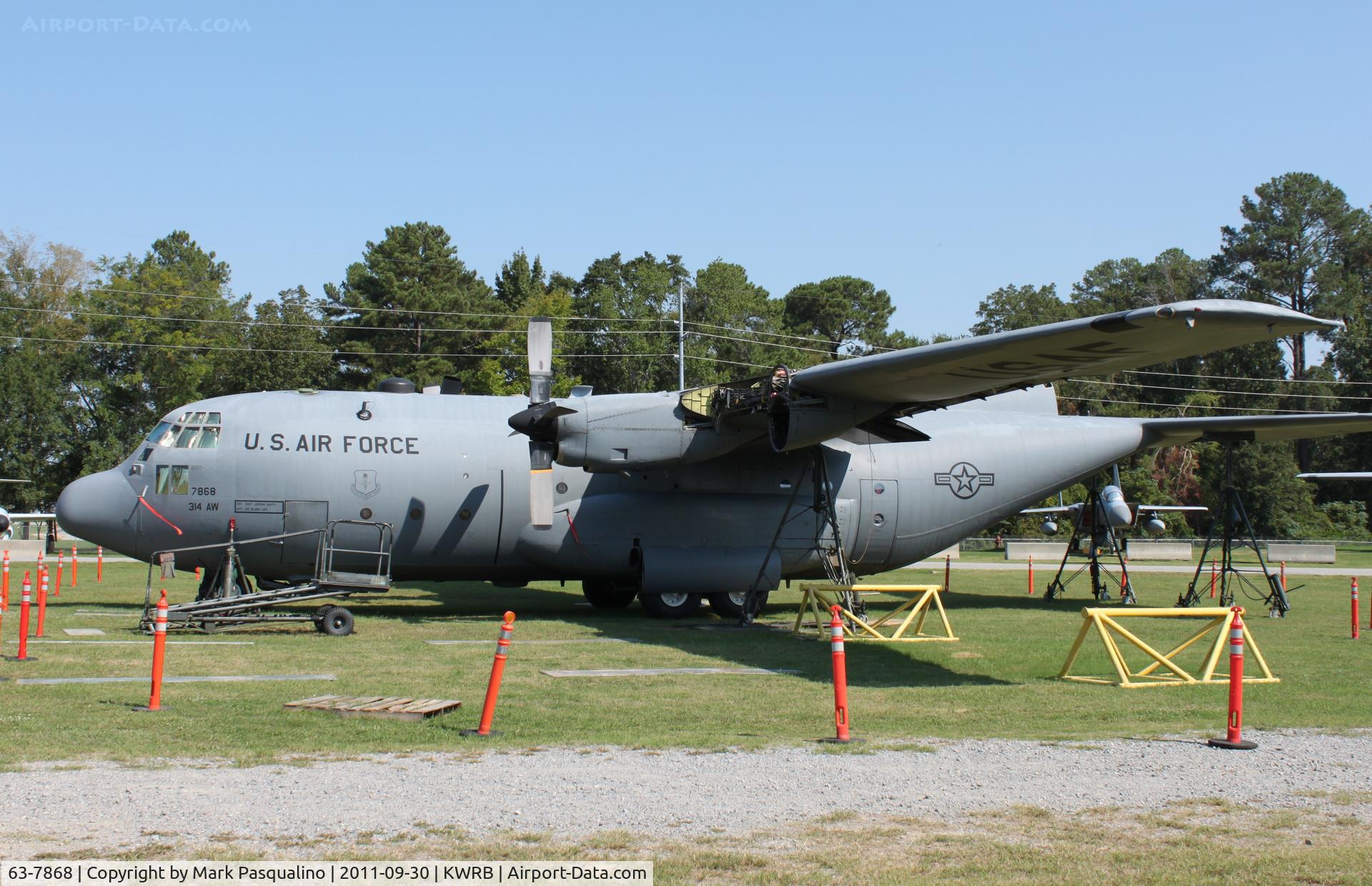 63-7868, Lockheed C-130E Hercules C/N 382-3938, Lockheed C-130E