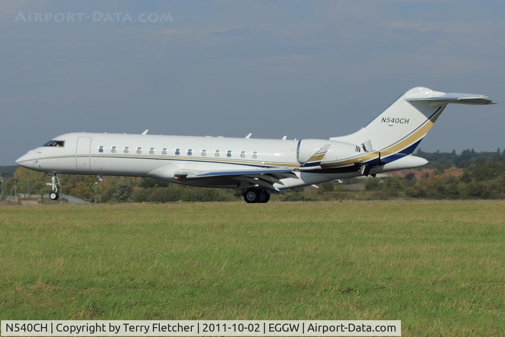 N540CH, 2000 Bombardier BD-700-1A10 Global Express C/N 9055, At Luton