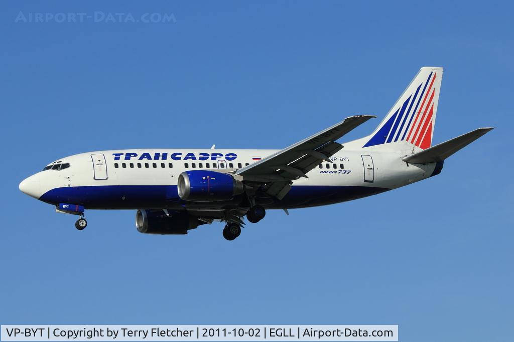 VP-BYT, 1998 Boeing 737-524 C/N 28928, Transaero's 1998 Boeing 737-524, c/n: 28928
landing at Heathrow