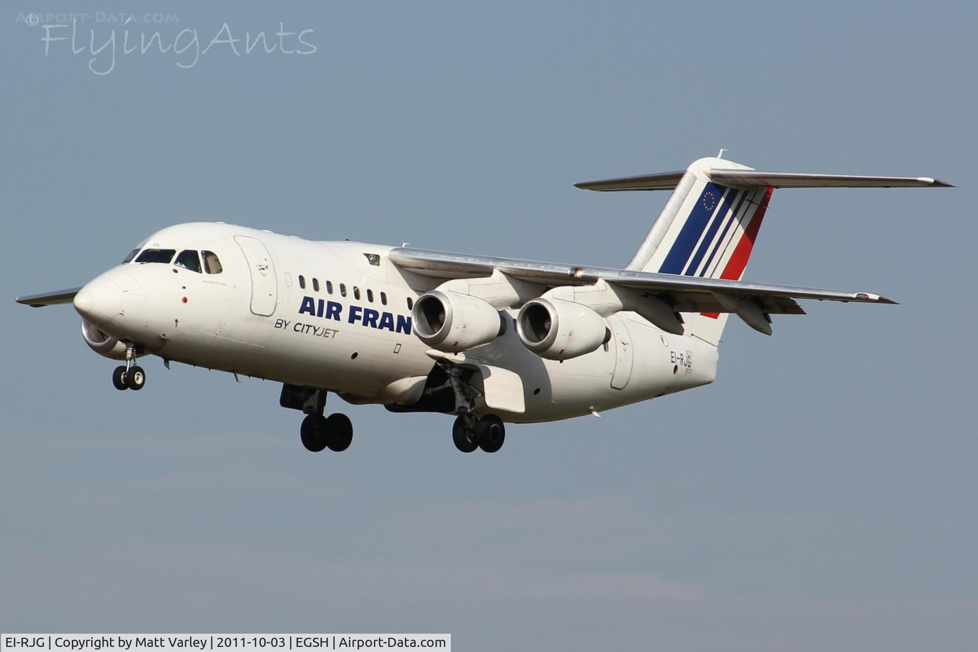 EI-RJG, 1999 British Aerospace Avro 146-RJ85A C/N E2344, Arriving at EGSH for engineering.