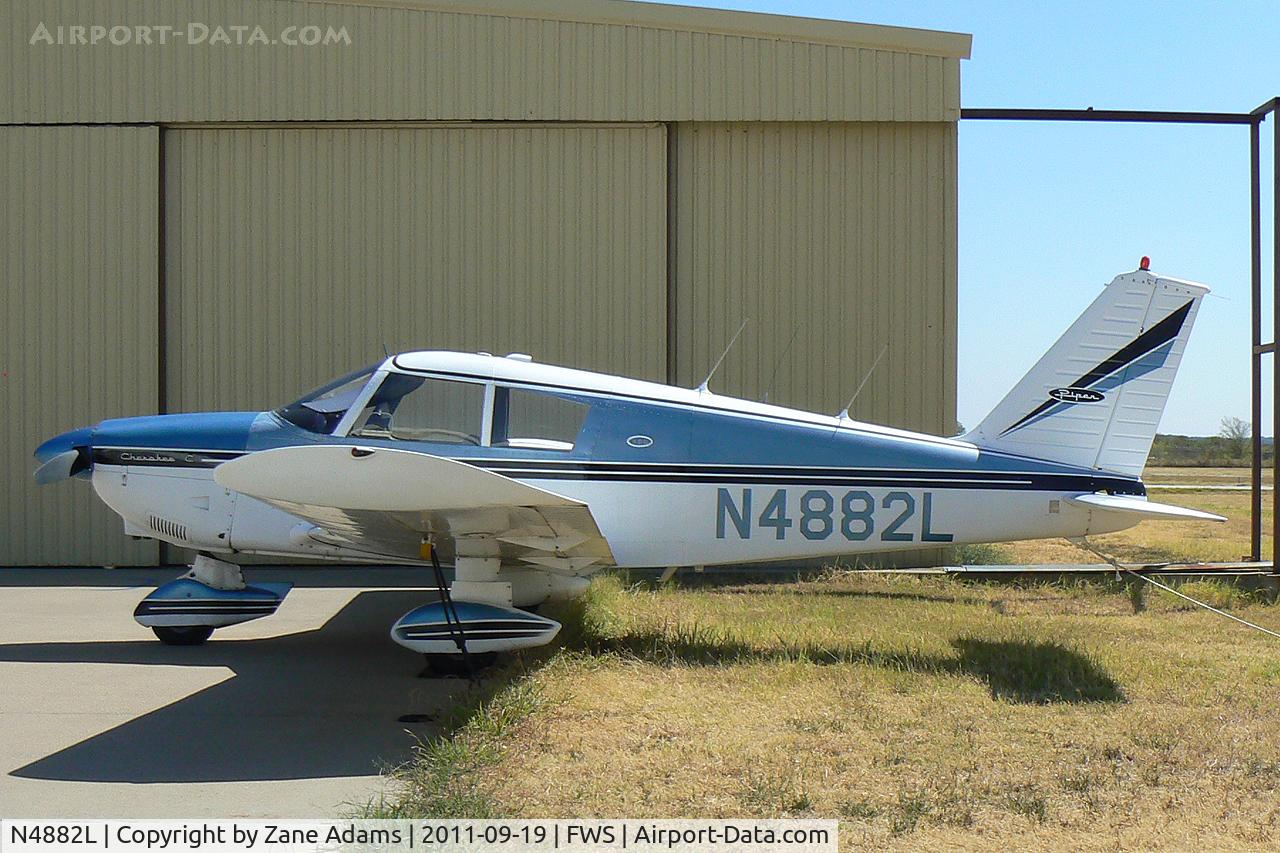 N4882L, 1967 Piper PA-28-180 C/N 28-4248, At Spinks Airport - Fort Worth, TX