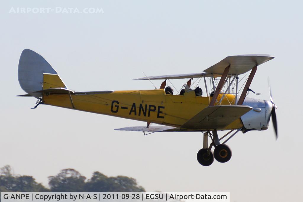 G-ANPE, 1940 De Havilland DH-82A Tiger Moth II C/N 83738, Landing