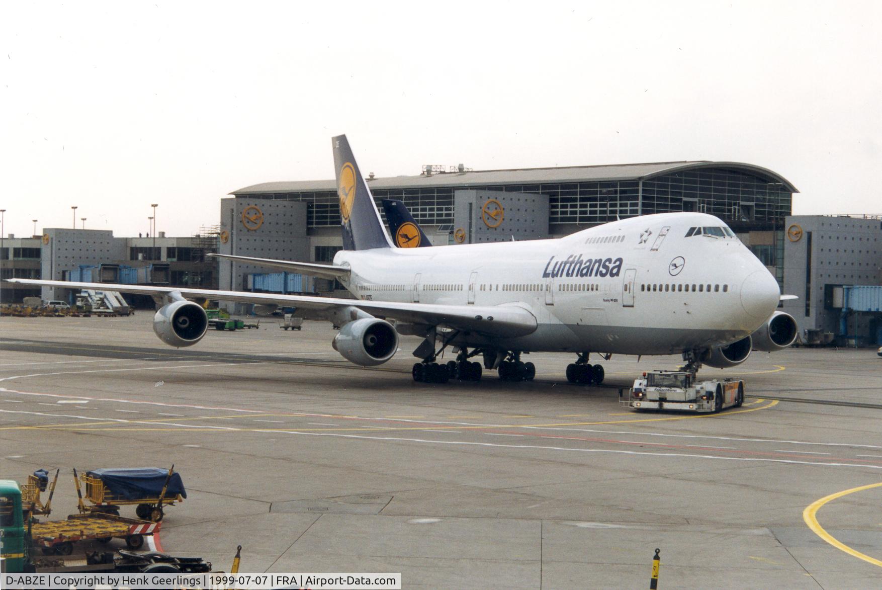 D-ABZE, 1986 Boeing 747-230BM C/N 23509, Lufthansa
