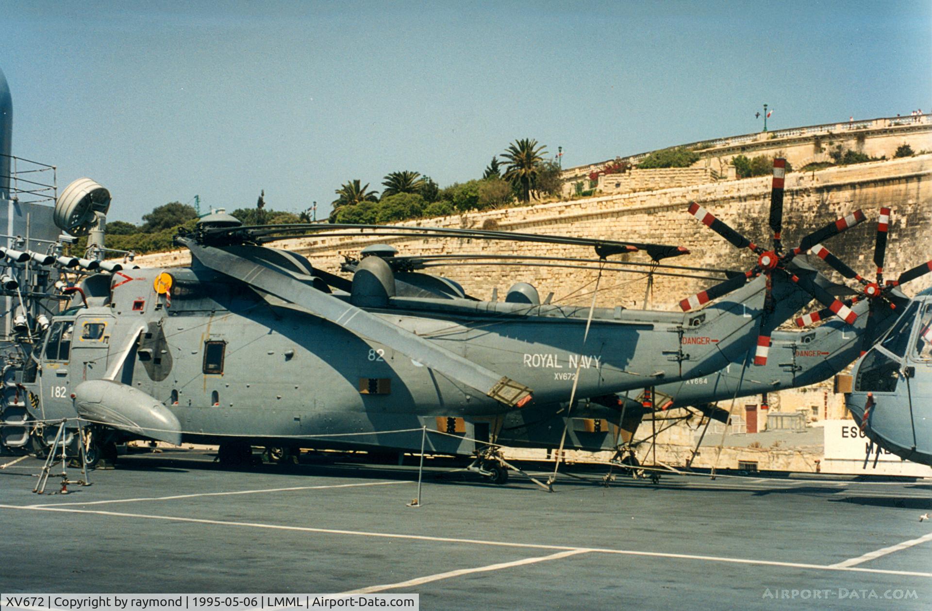 XV672, Westland Sea King AEW.2 C/N WA660, Seaking XV672/82 HMS Illustrious Royal Navy