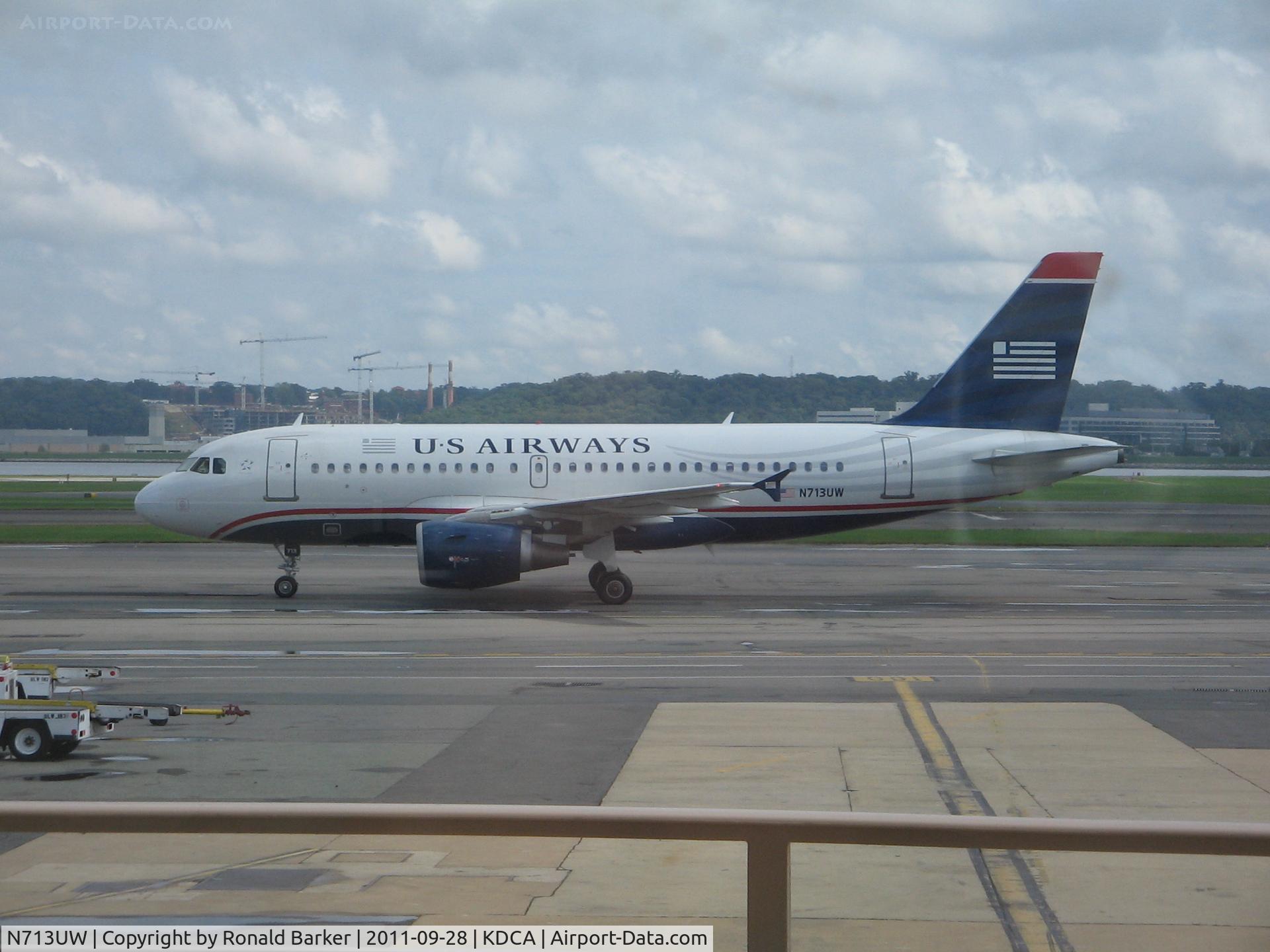 N713UW, 1999 Airbus A319-112 C/N 1040, DCA, VA