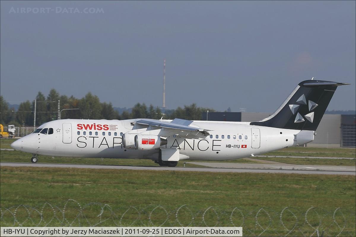 HB-IYU, 2000 British Aerospace Avro 146-RJ100 C/N E3379, AVRO 146-RJ100