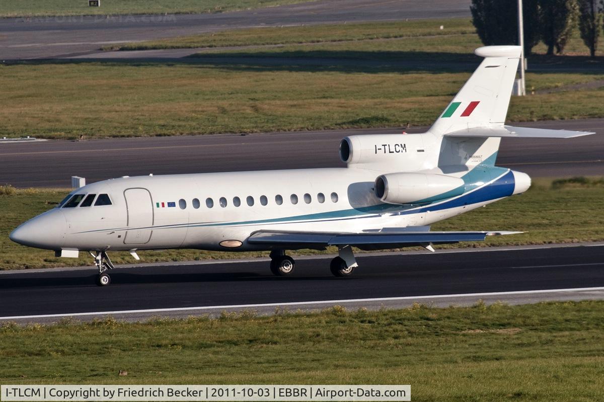 I-TLCM, 1990 Dassault Falcon 900 C/N 81, decelerating after touchdown