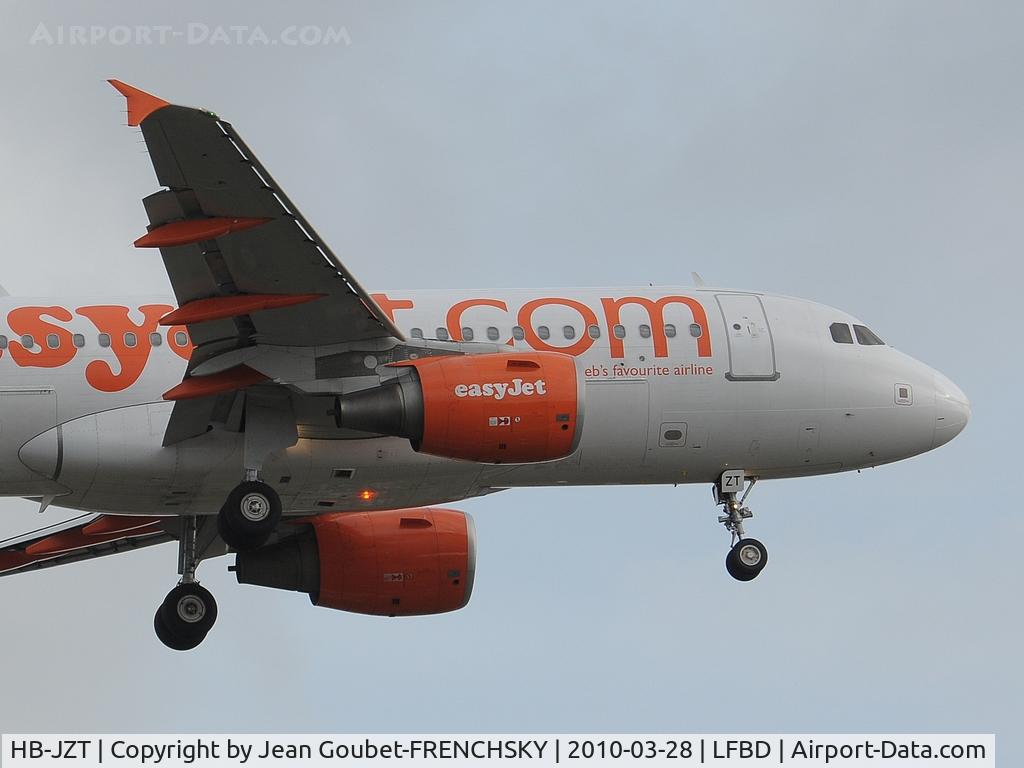 HB-JZT, 2005 Airbus A319-112 C/N 2420, landing 23