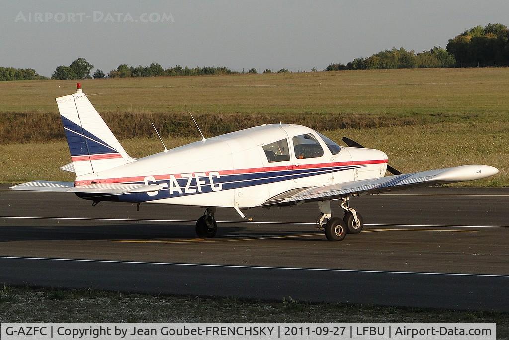 G-AZFC, 1971 Piper PA-28-140 Cherokee C/N 28-7125486, ...........