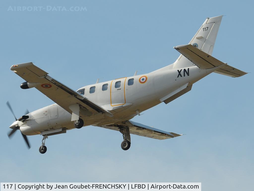 117, Socata TBM-700A C/N 117, landing 23