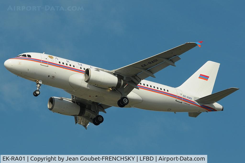 EK-RA01, 1998 Airbus A319-132 C/N 0913, ARMAVIA landing 23