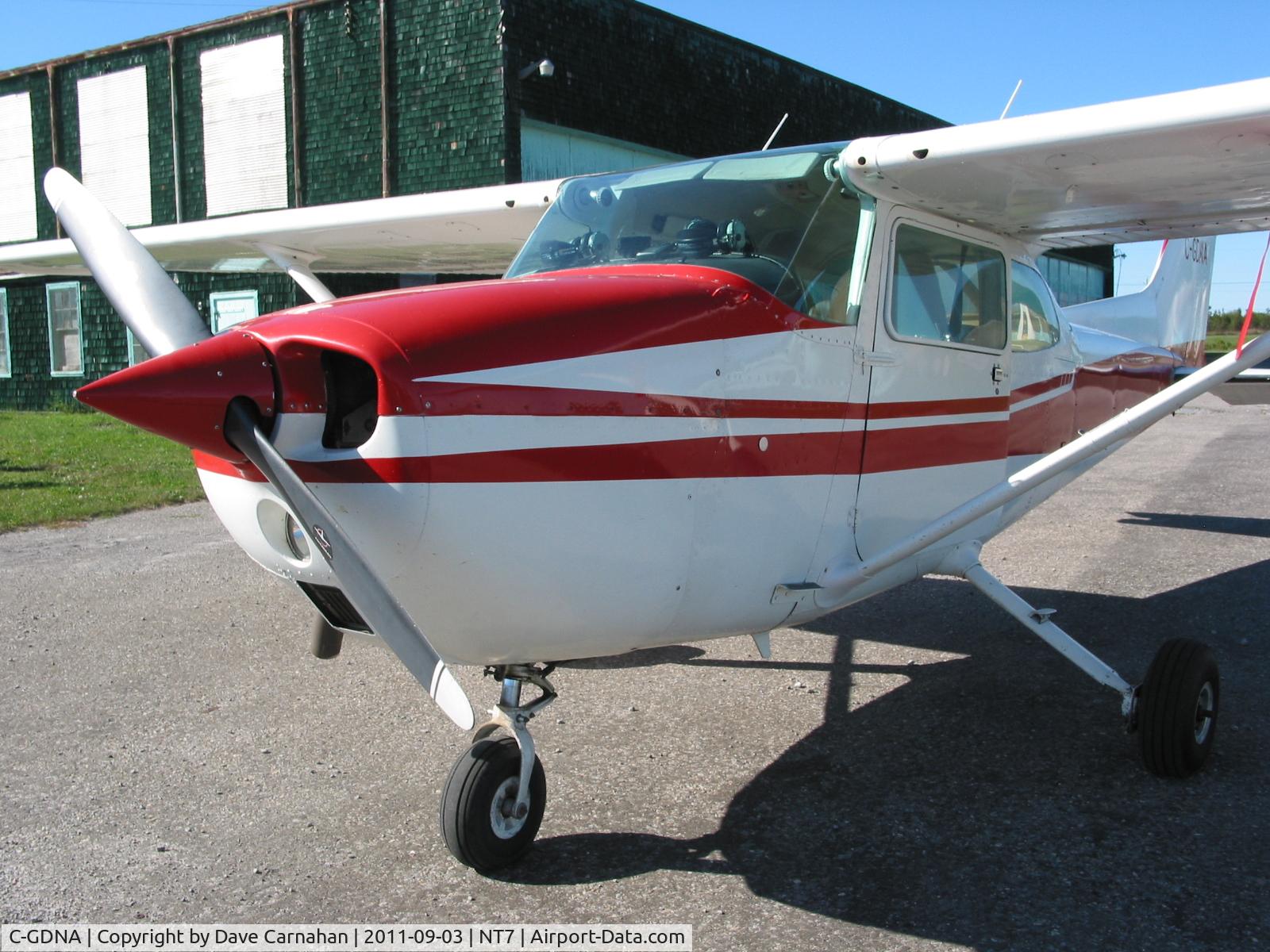 C-GDNA, 1975 Cessna 172M C/N 17265404, C-GDNA at Picton airport, Picton Ontario
